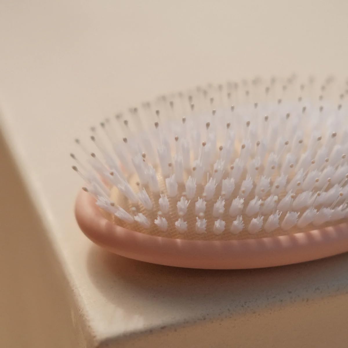 DAE Vegan Detangle + Style Brush Prevents Breakage & Massages Scalp