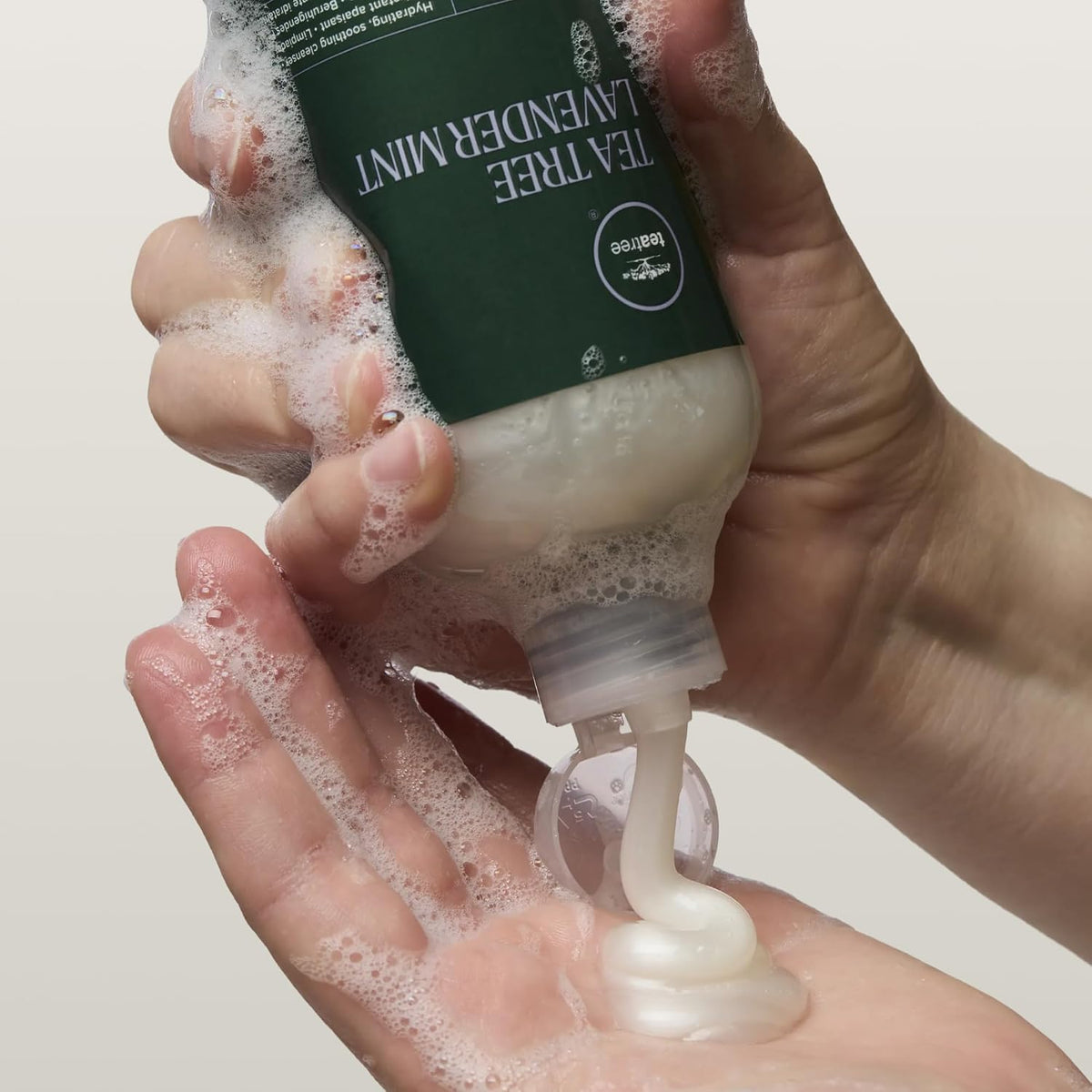 Tea Tree Lavender Mint Moisturizing Shampoo, Hydrates + Soothes, For Coarse + Dry Hair