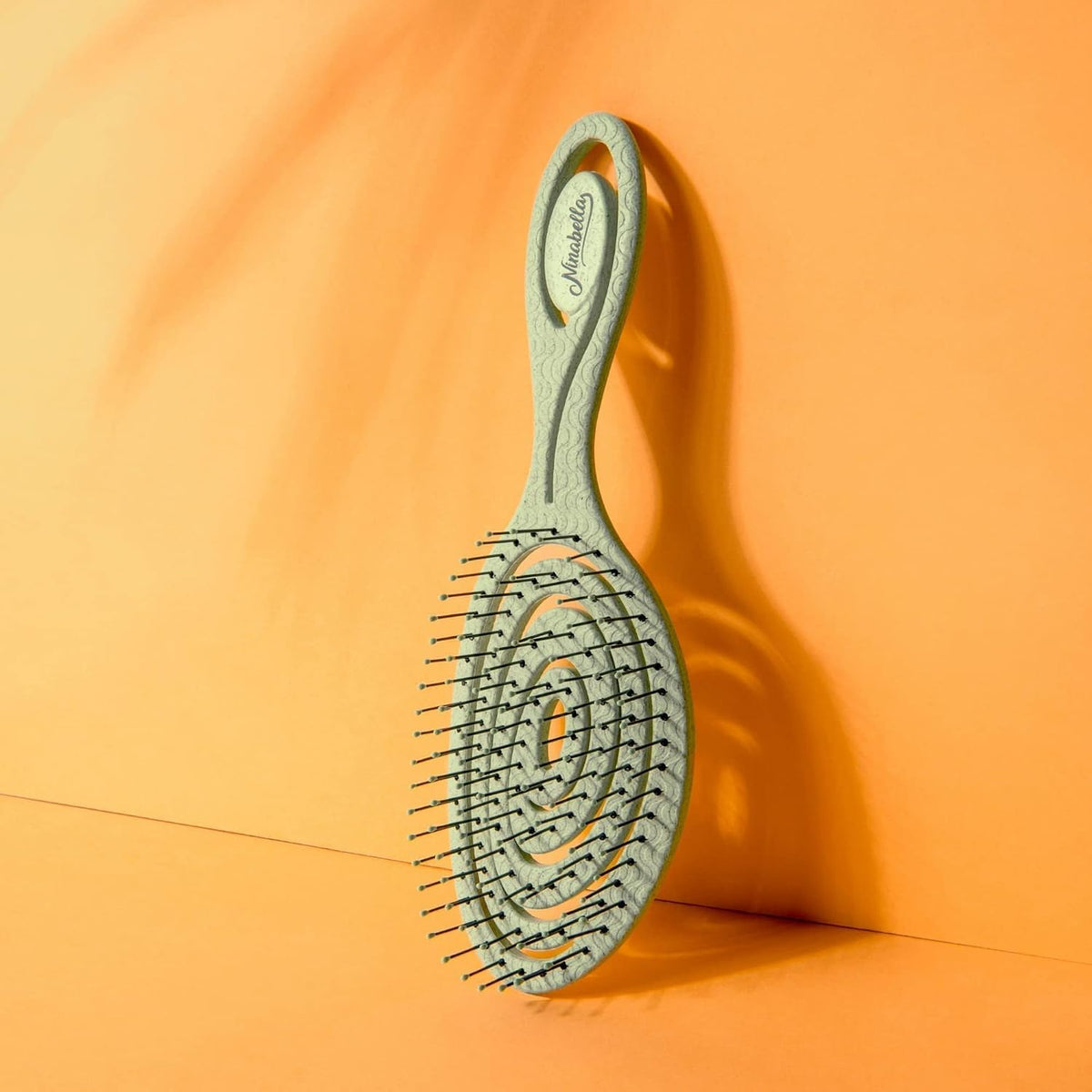 Ninabella Detangler Brush - No Tangle Hair Brush for Women, Fine, Thick and Long Hair - Hairbrush for Wet and Dry Hair, Gentle on the Scalp - Green