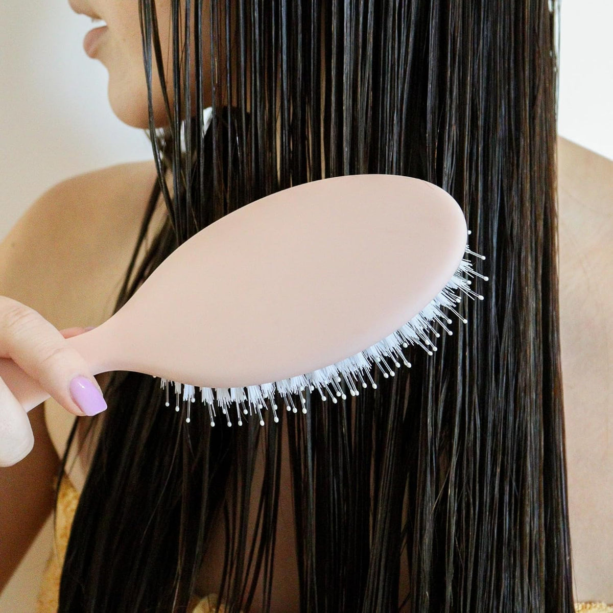 DAE Vegan Detangle + Style Brush Prevents Breakage & Massages Scalp
